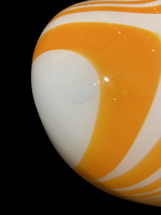 Oranje-witte Moretti vaas